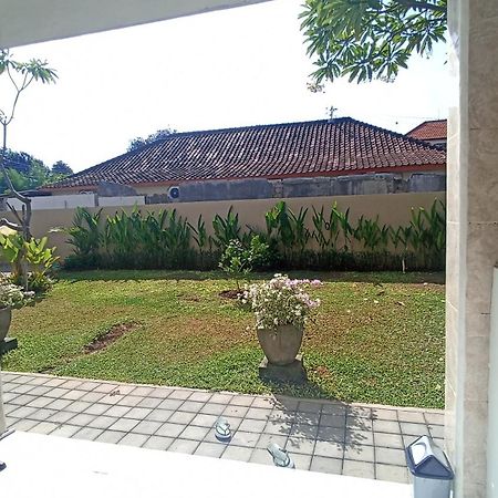 Pondok Nuri Homestay 2 Санур Екстер'єр фото