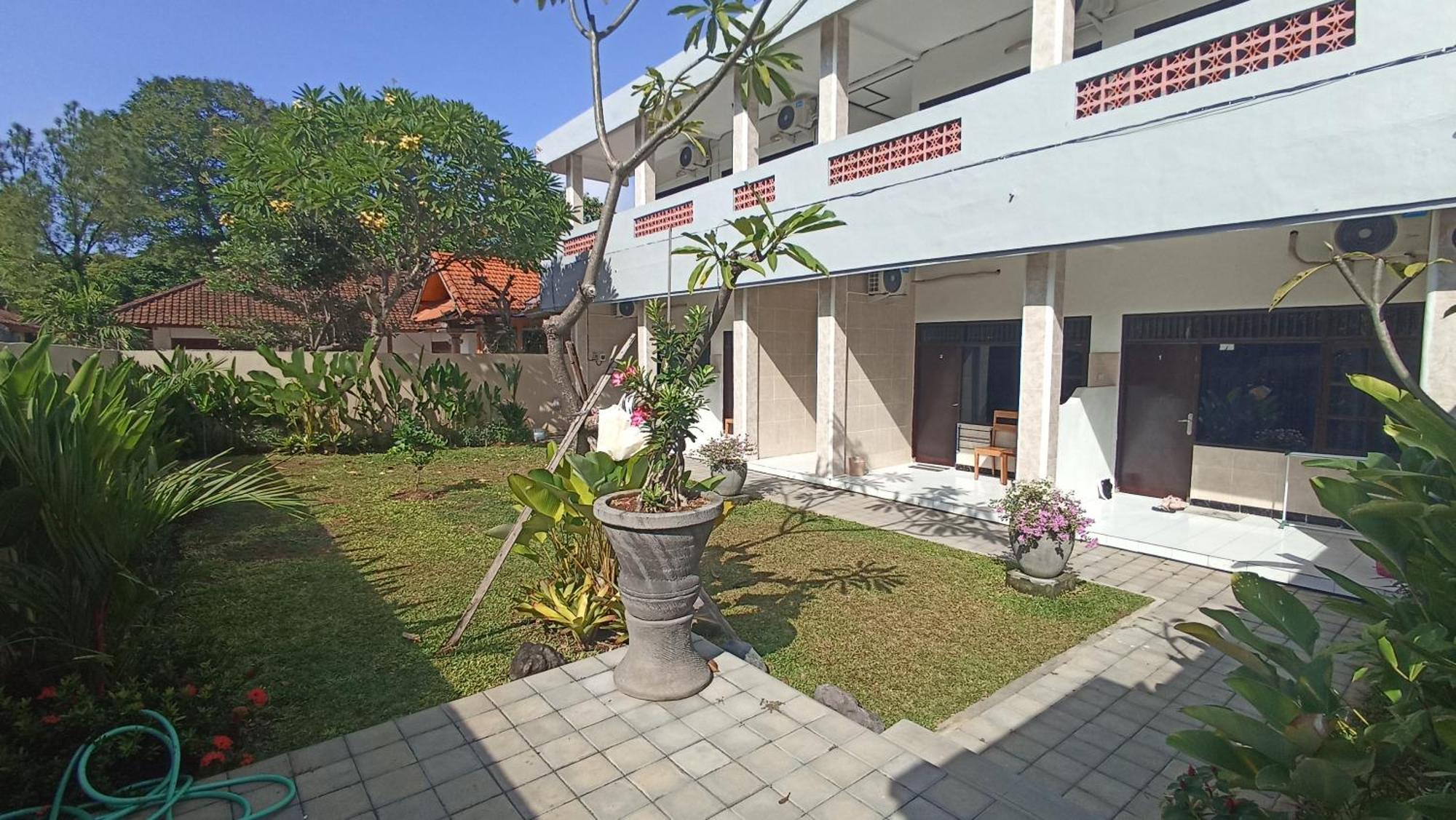 Pondok Nuri Homestay 2 Санур Екстер'єр фото