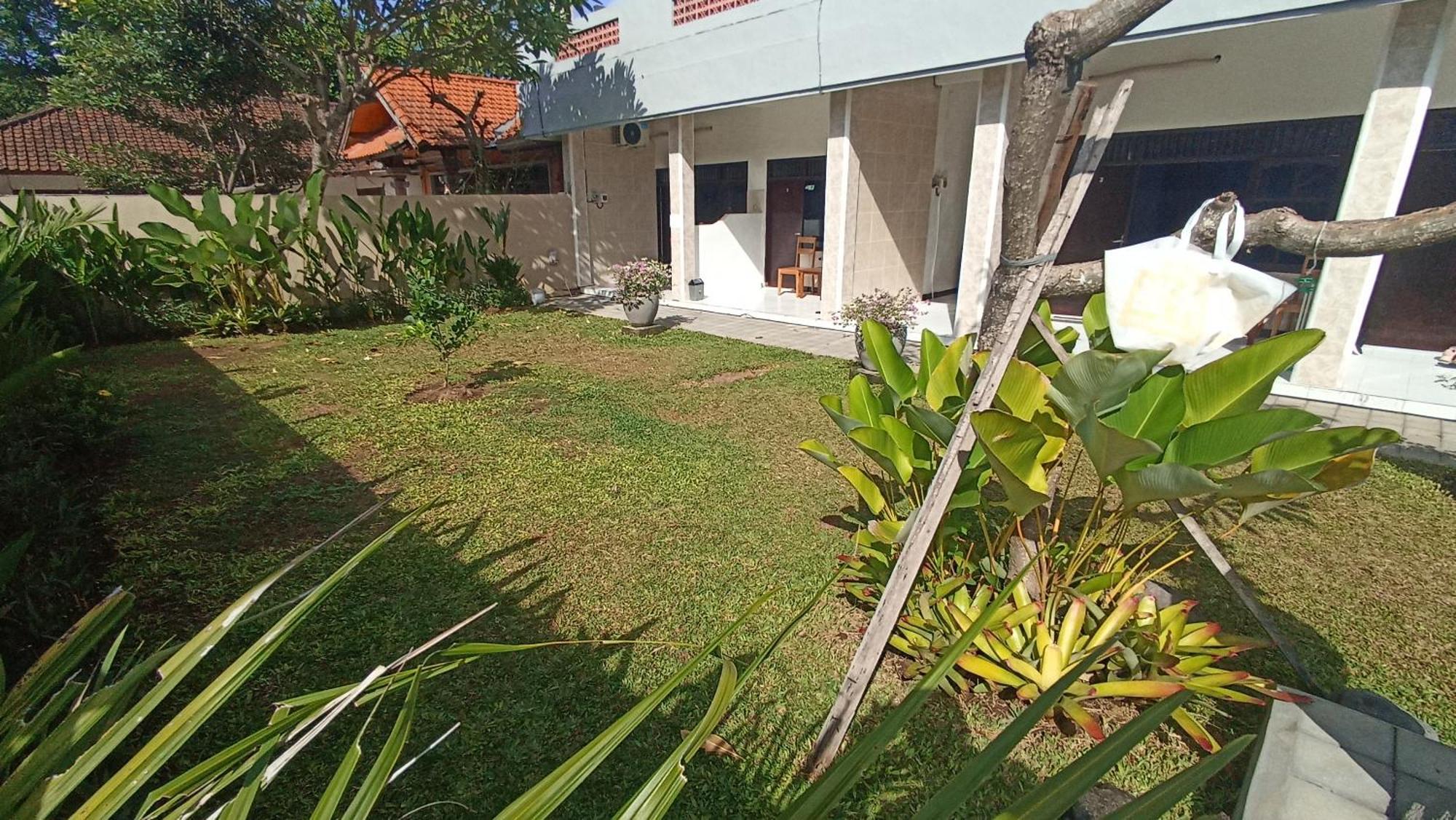 Pondok Nuri Homestay 2 Санур Екстер'єр фото